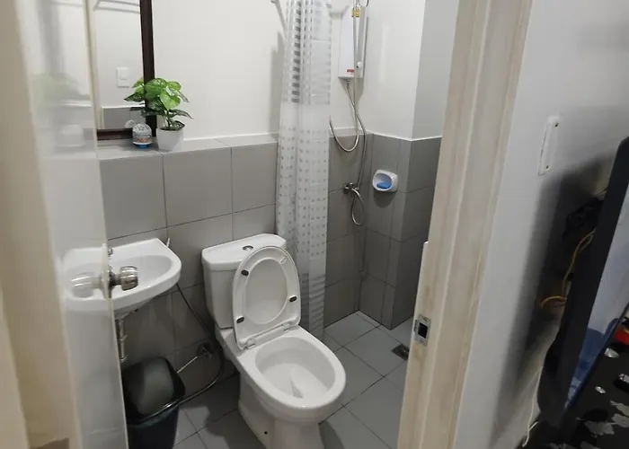 Bright 2-bedroom Family Unit In Deca Homes Cebu Apartment